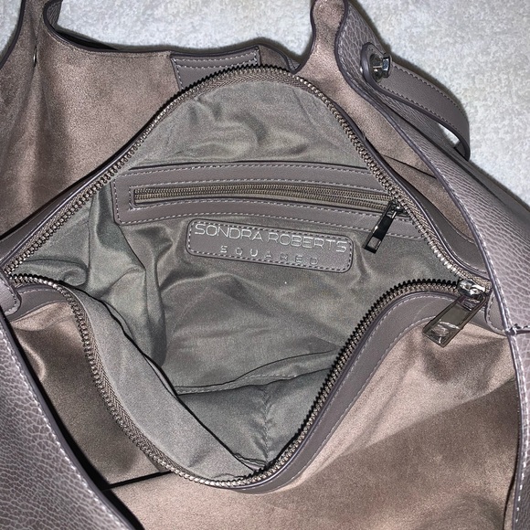 Handbag - Picture 5 of 8